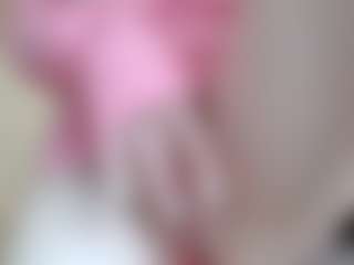 NaughtyBlooms's Live Sex Cam Show