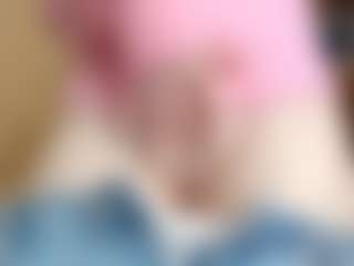 NaughtyBlooms's Live Sex Cam Show