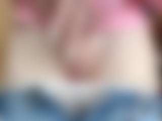 NaughtyBlooms's Live Sex Cam Show
