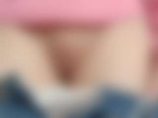 NaughtyBlooms's Live Sex Cam Show