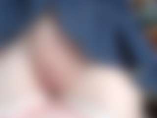 NaughtyBlooms's Live Sex Cam Show