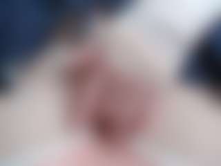 NaughtyBlooms's Live Sex Cam Show