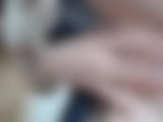 NaughtyBlooms's Live Sex Cam Show