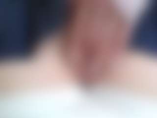 NaughtyBlooms's Live Sex Cam Show