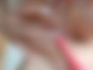 NaughtyBlooms's Live Sex Cam Show