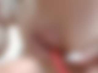 NaughtyBlooms's Live Sex Cam Show