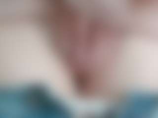 NaughtyBlooms's Live Sex Cam Show