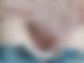 NaughtyBlooms's Live Sex Cam Show