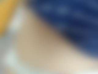 NaughtyBlooms's Live Sex Cam Show