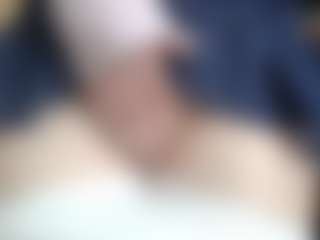 NaughtyBlooms's Live Sex Cam Show