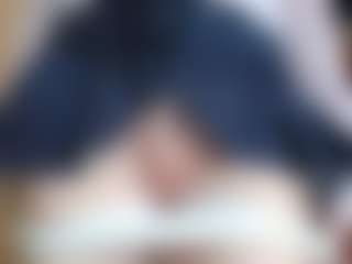 NaughtyBlooms's Live Sex Cam Show