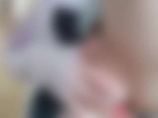 NaughtyBlooms's Live Sex Cam Show