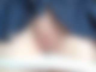 NaughtyBlooms's Live Sex Cam Show