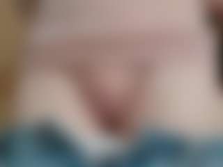 NaughtyBlooms's Live Sex Cam Show