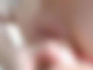 NaughtyBlooms's Live Sex Cam Show