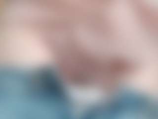 NaughtyBlooms's Live Sex Cam Show