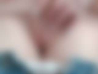 NaughtyBlooms's Live Sex Cam Show