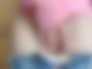 NaughtyBlooms's Live Sex Cam Show