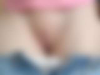 NaughtyBlooms's Live Sex Cam Show