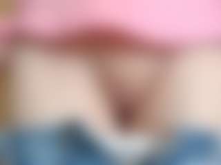NaughtyBlooms's Live Sex Cam Show