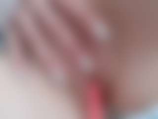 NaughtyBlooms's Live Sex Cam Show