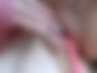 NaughtyBlooms's Live Sex Cam Show