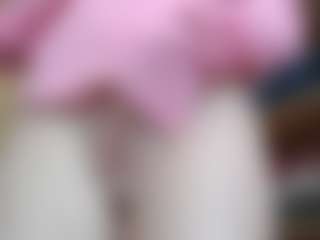 NaughtyBlooms's Live Sex Cam Show