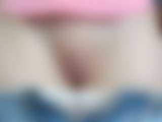 NaughtyBlooms's Live Sex Cam Show