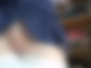 Cam Show en direct de NaughtyBlooms