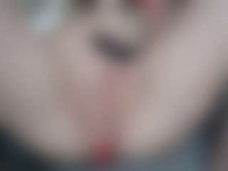 NaughtyBlooms's Live Sex Cam Show