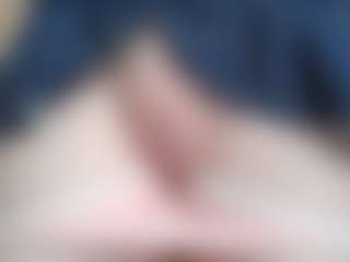 NaughtyBlooms's Live Sex Cam Show