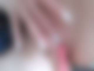 NaughtyBlooms's Live Sex Cam Show