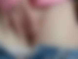 NaughtyBlooms's Live Sex Cam Show