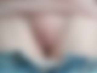 NaughtyBlooms's Live Sex Cam Show