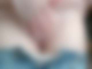 NaughtyBlooms's Live Sex Cam Show