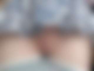 NaughtyBlooms's Live Sex Cam Show