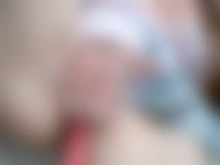 NaughtyBlooms's Live Sex Cam Show