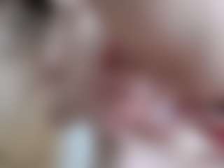NaughtyBlooms's Live Sex Cam Show