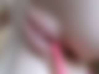 NaughtyBlooms's Live Sex Cam Show