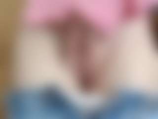 NaughtyBlooms's Live Sex Cam Show
