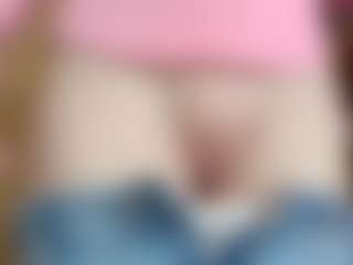 NaughtyBlooms's Live Sex Cam Show