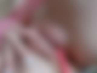 NaughtyBlooms's Live Sex Cam Show