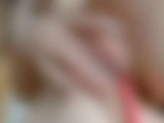 NaughtyBlooms's Live Sex Cam Show