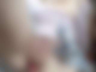 NaughtyBlooms's Live Sex Cam Show