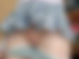 NaughtyBlooms's Live Sex Cam Show