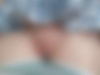 NaughtyBlooms's Live Sex Cam Show