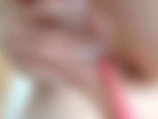 NaughtyBlooms's Live Sex Cam Show