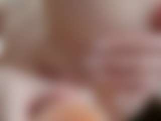NaughtyBlooms's Live Sex Cam Show