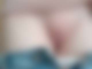 Live cam show with NaughtyBlooms - Squirt on sexylive.show