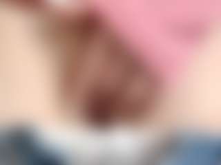 NaughtyBlooms's Live Sex Cam Show